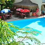Tropic Beach Club Side Hotel