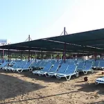Serenis Hotel