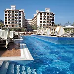 Quattro Beach Spa & Resort
