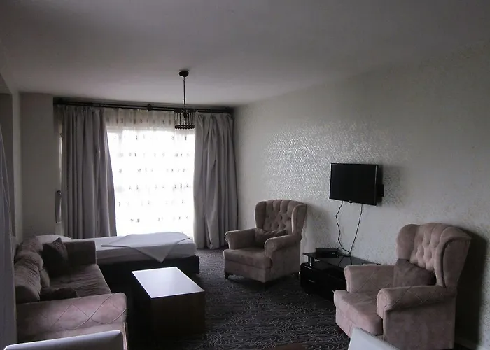 Tuyap Pin Suite