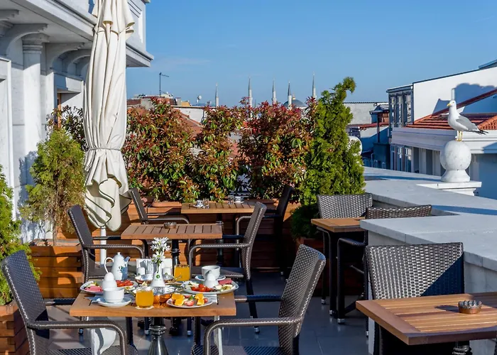 Bizim Hotel
