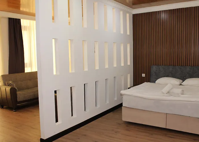 Biglife Hotel