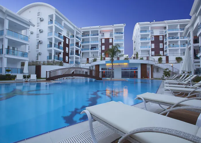 Side Aquamare Residence