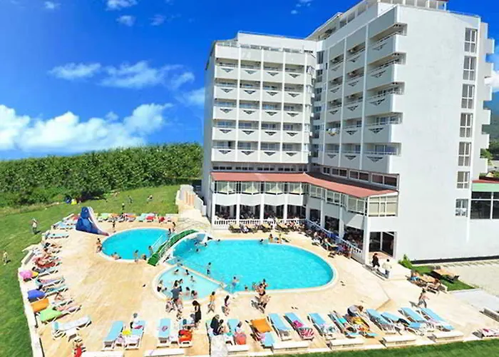 Green Gold Hotel
