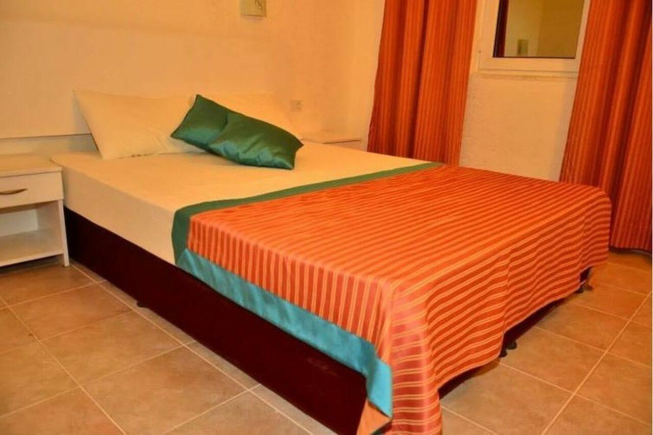 Aparthotel Almila