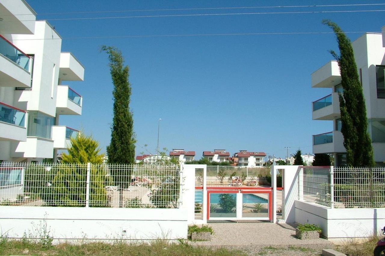Golf Apartment *