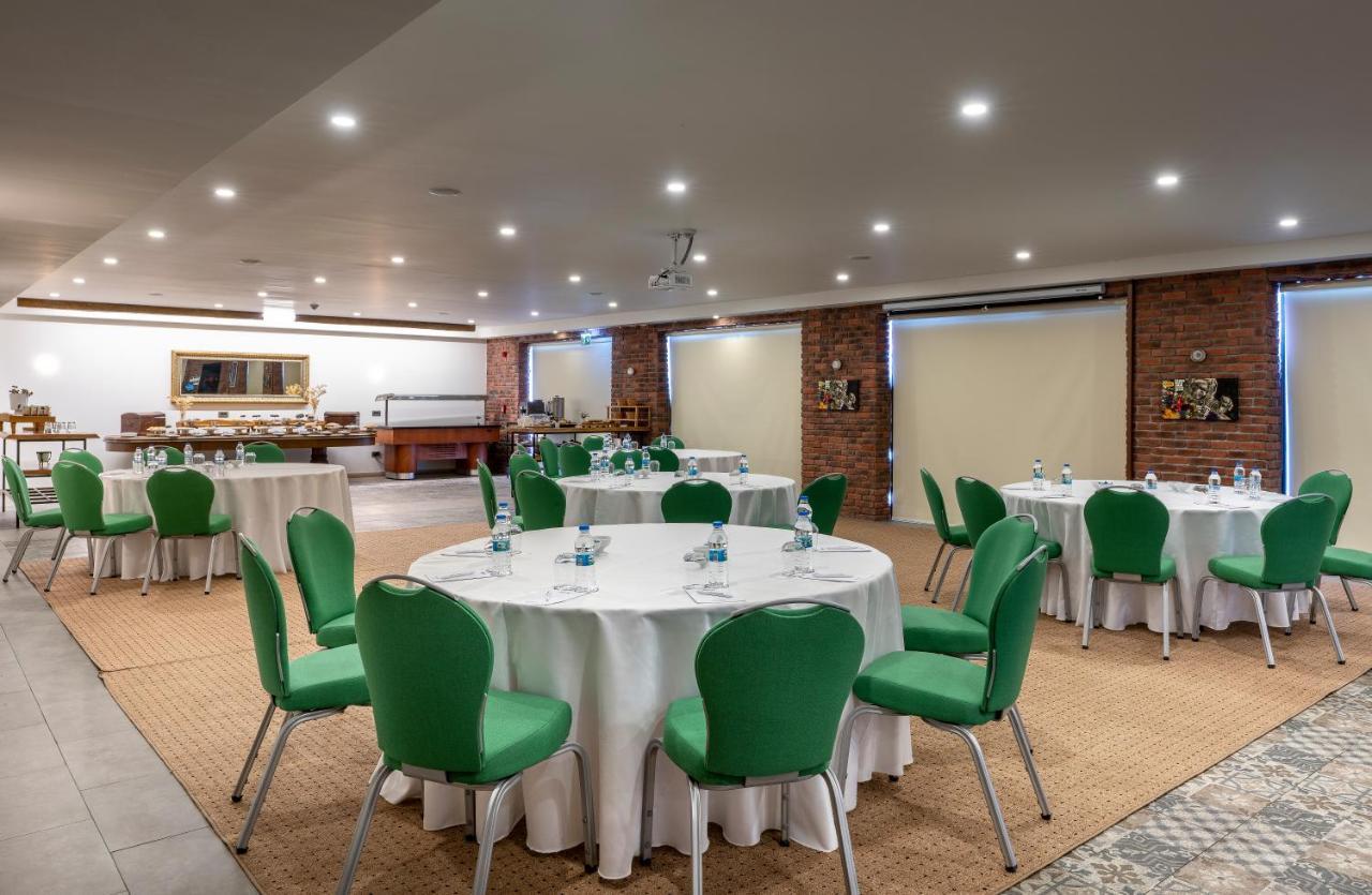 Park By Radisson Airport Odayeri Hotel