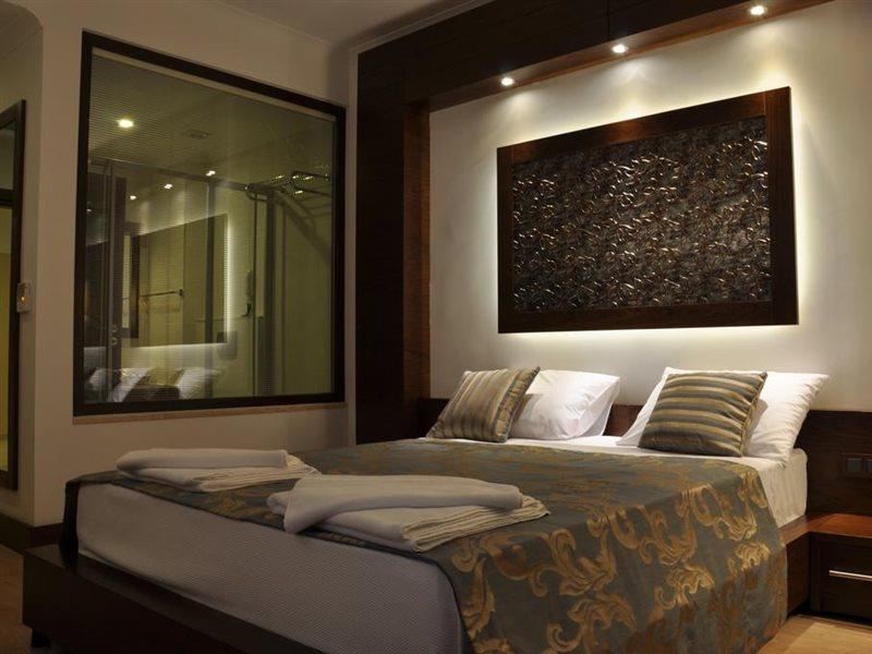 Hotel Turiya 4*