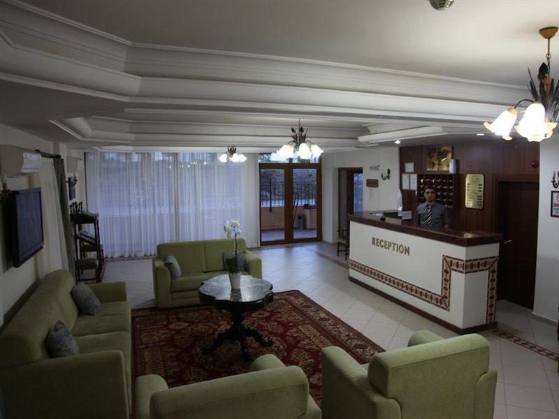 Ave Maria Hotel 2*