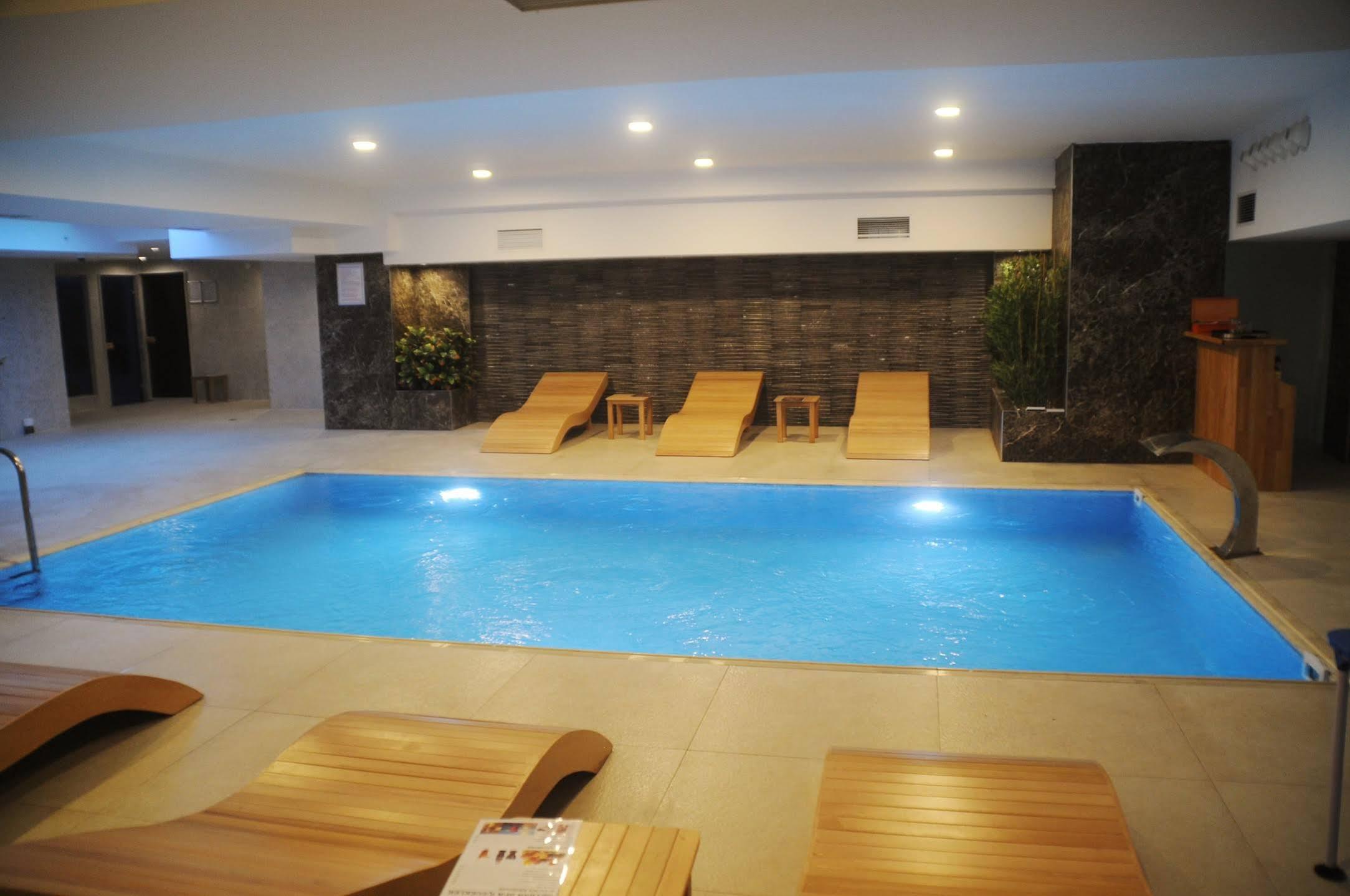 Hotel Kordon Cankaya 4*