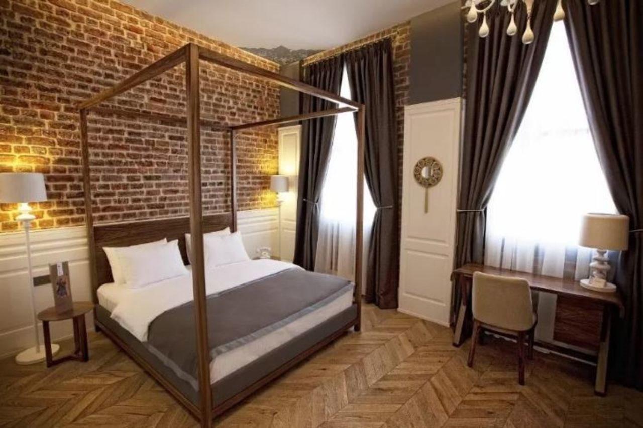 Hotel Miniature