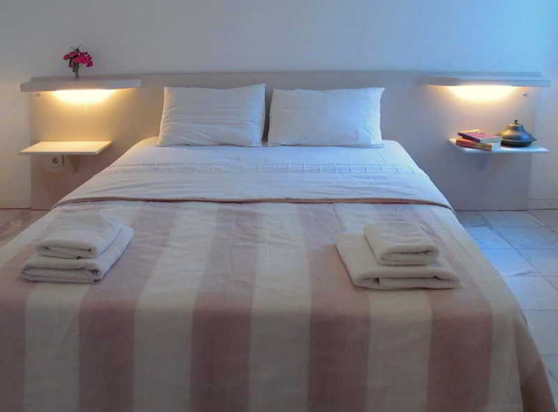 Aparthotel Serena Suites 3*