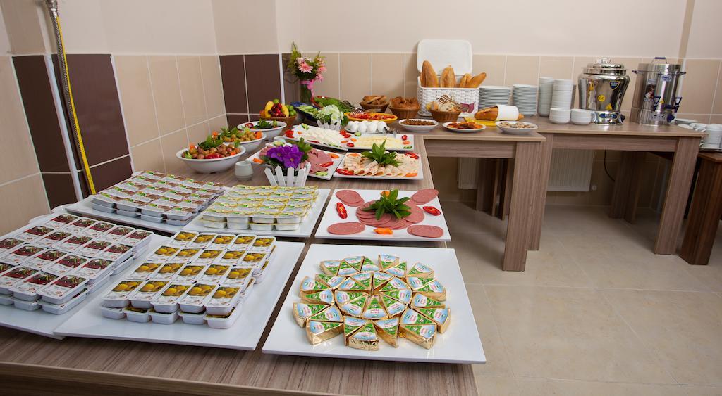 Birlik Aparthotel 3*
