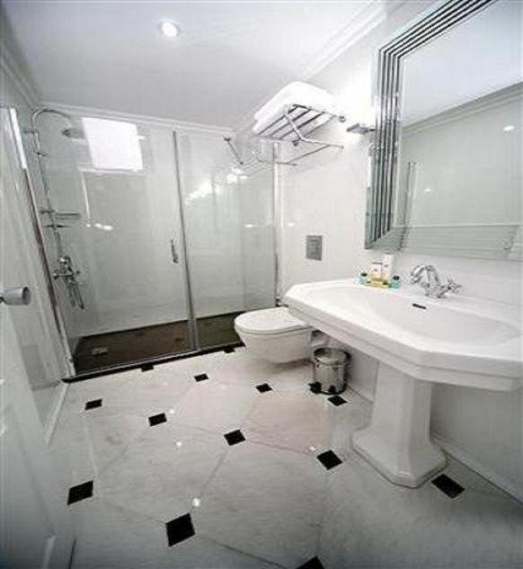 Cartoon Hotel
