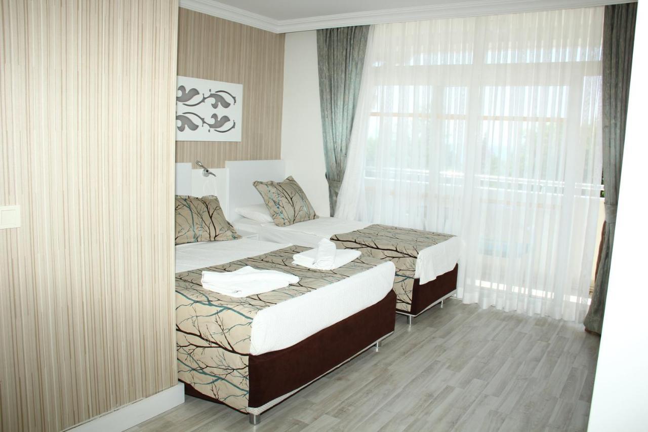 Miami 3* Side