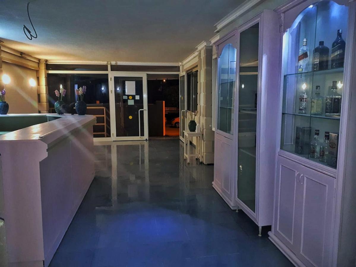 Highlife Aparthotel