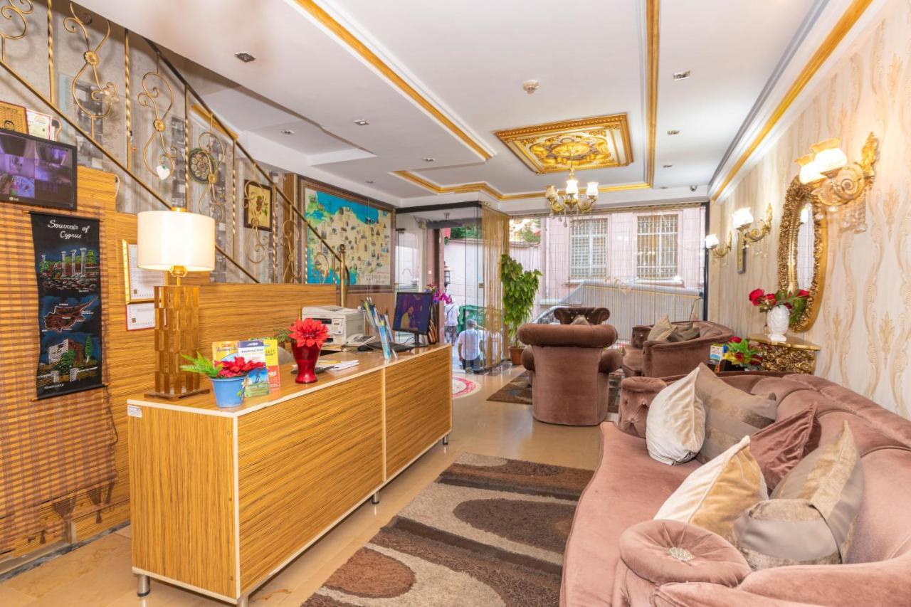 Hotel Ista Palace