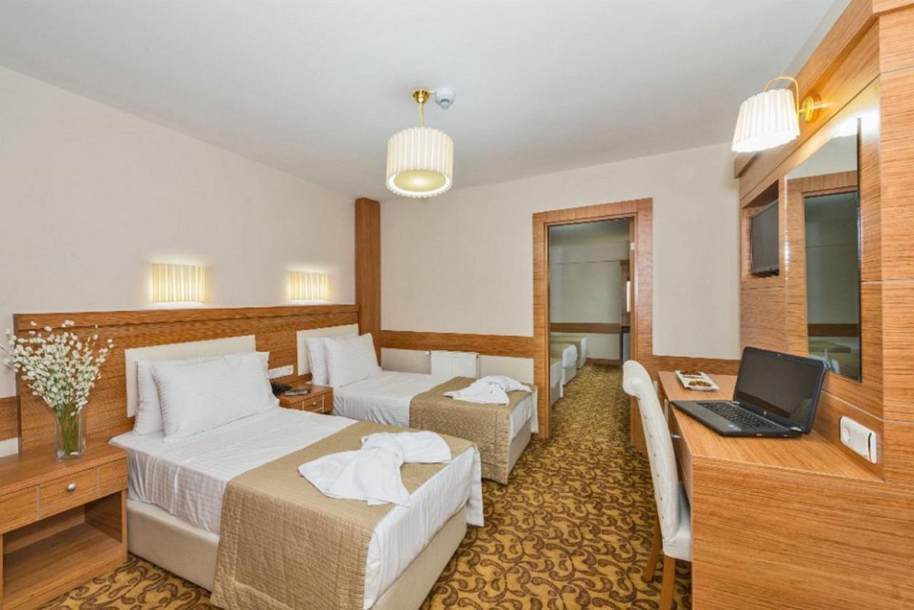Hotel Selenay & 3*