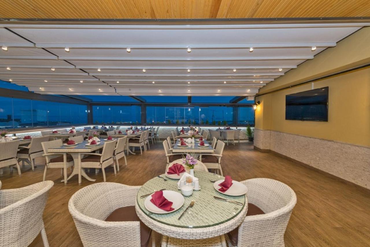 Hotel Selenay & 3*