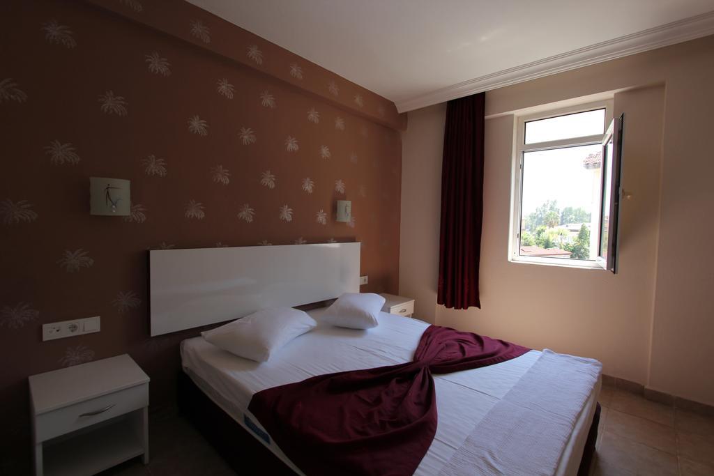 Almila Aparthotel 2*