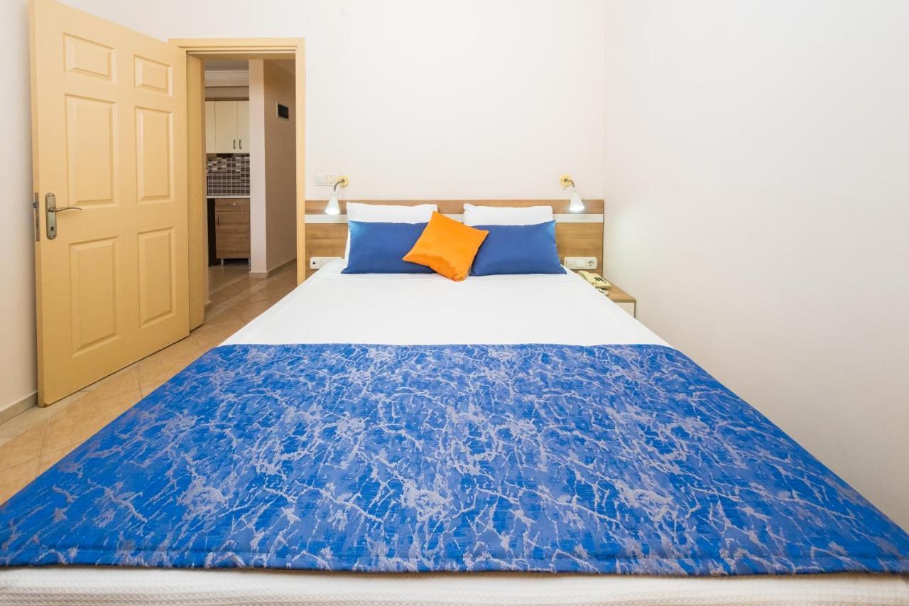Catty Cats Garden Aparthotel 3*