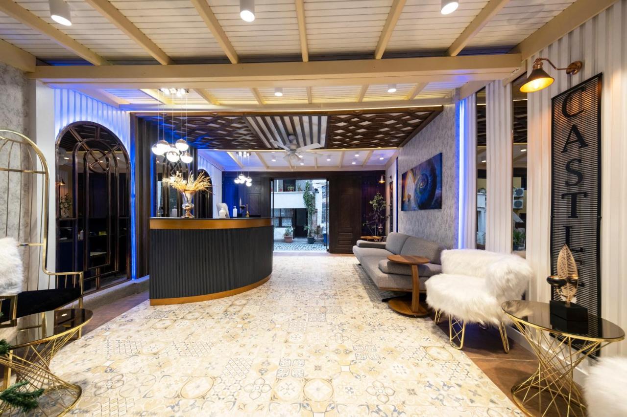 Hotel Castle Old Town 3*