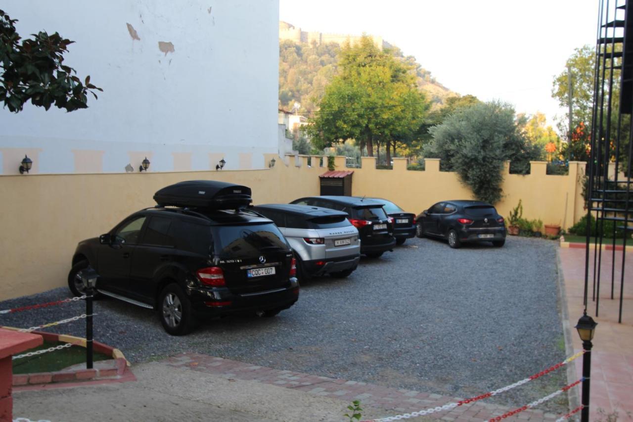 Ave Maria Hotel