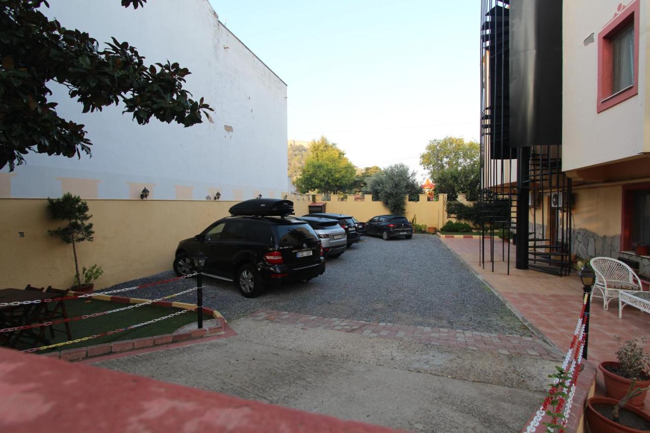 Ave Maria Hotel