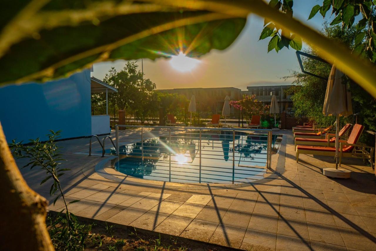 Hotel Prenses Sealine