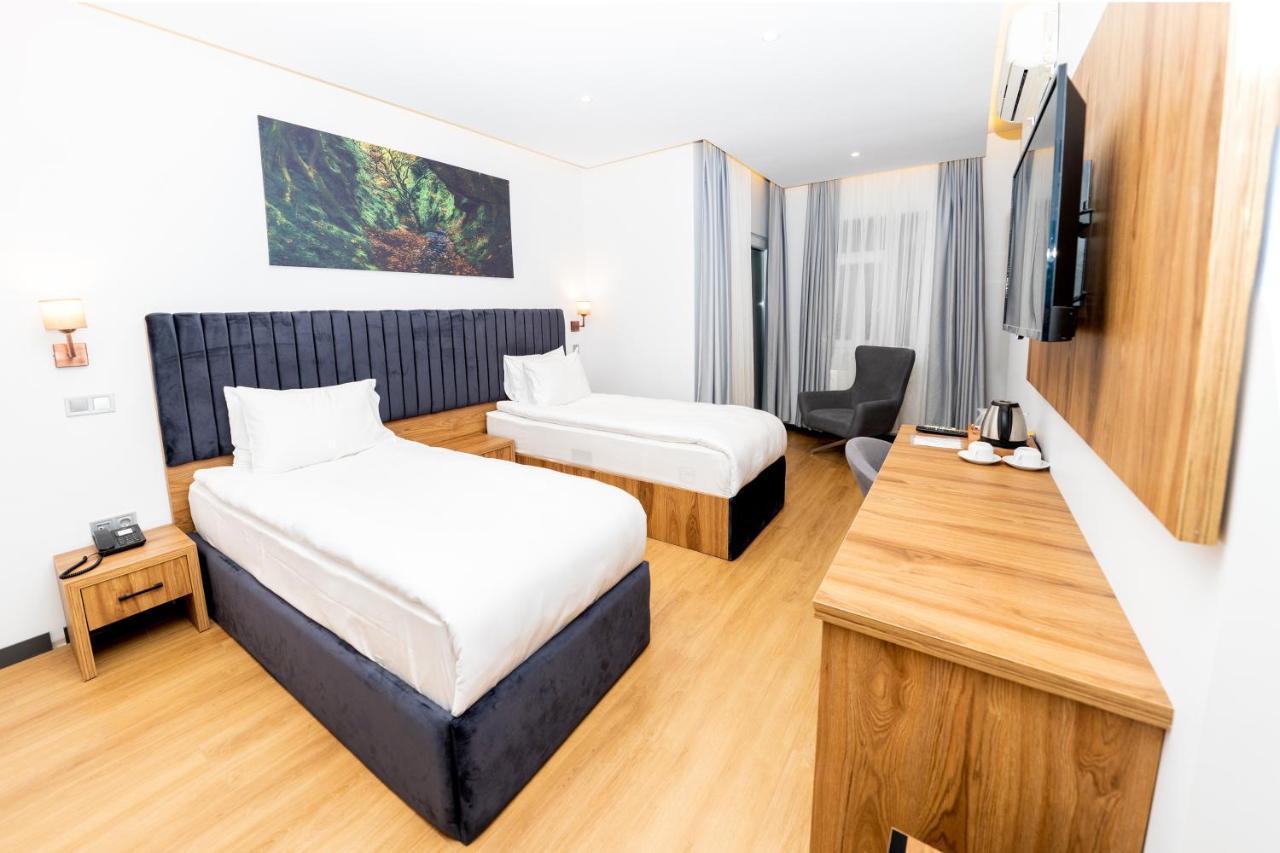Hotel Business Life & Bakirkoey