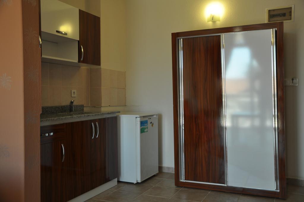 Aparthotel Almila 2*