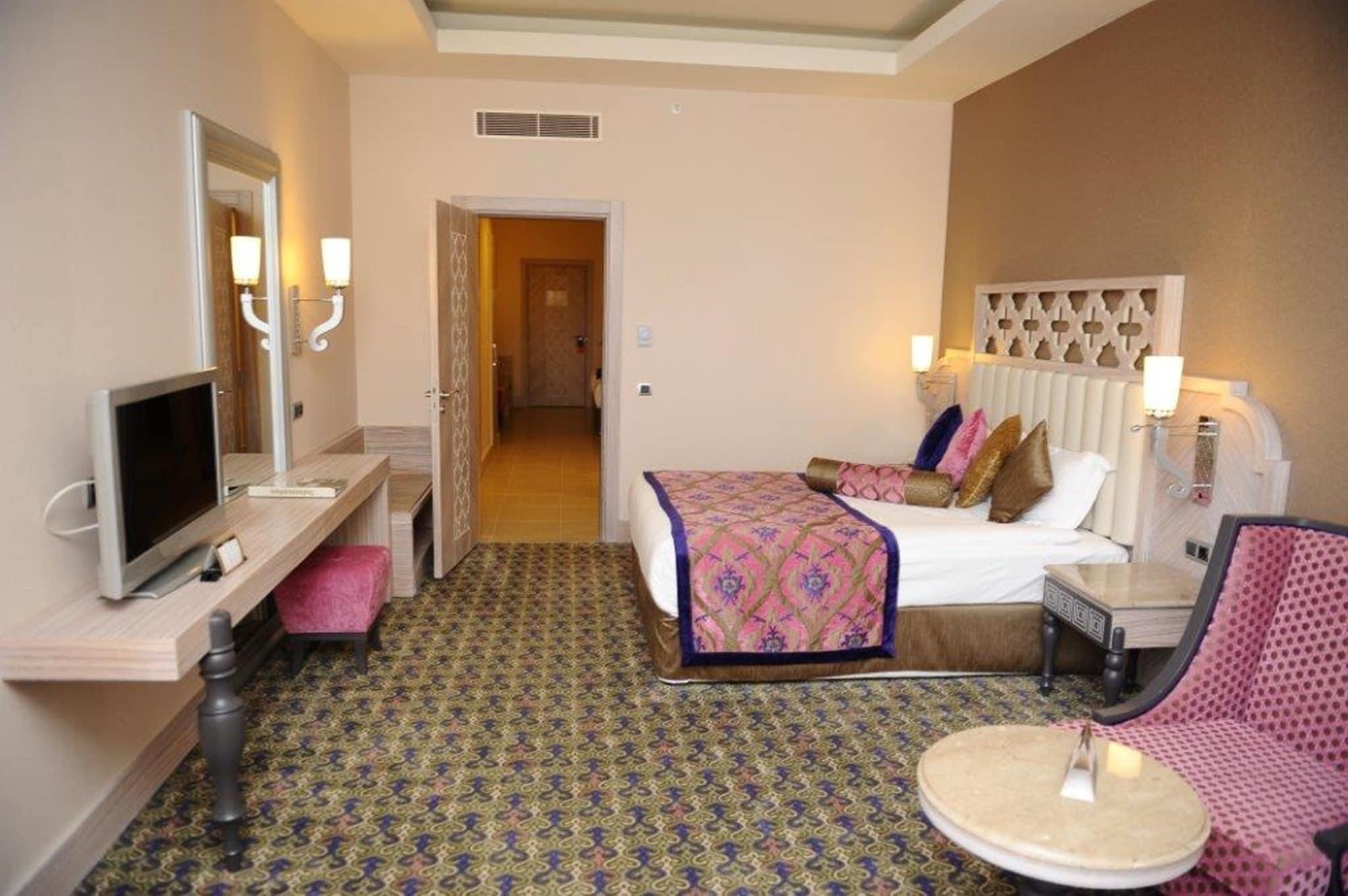 Royal Alhambra Palace Resort