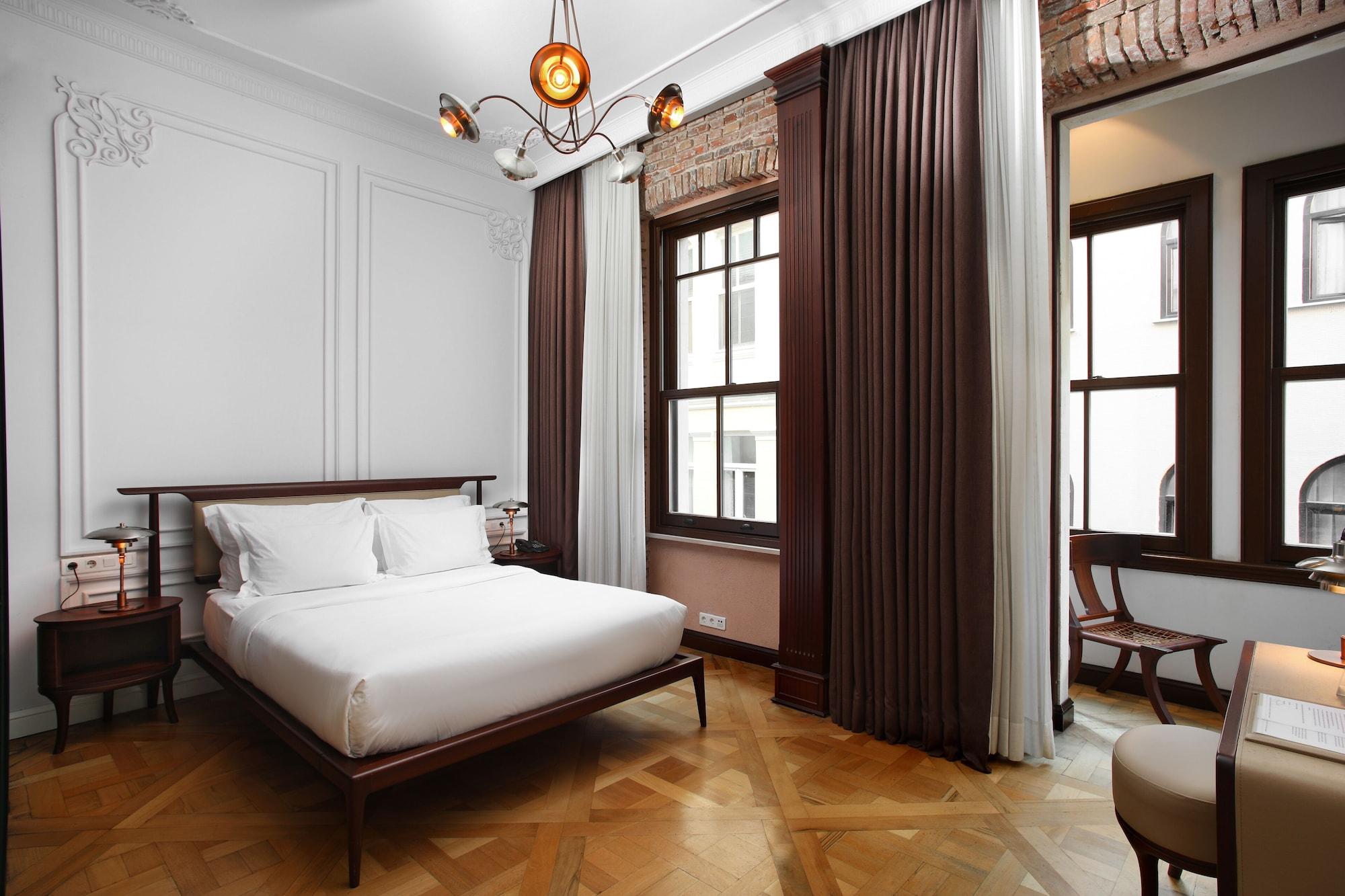 Georges Galata 4*