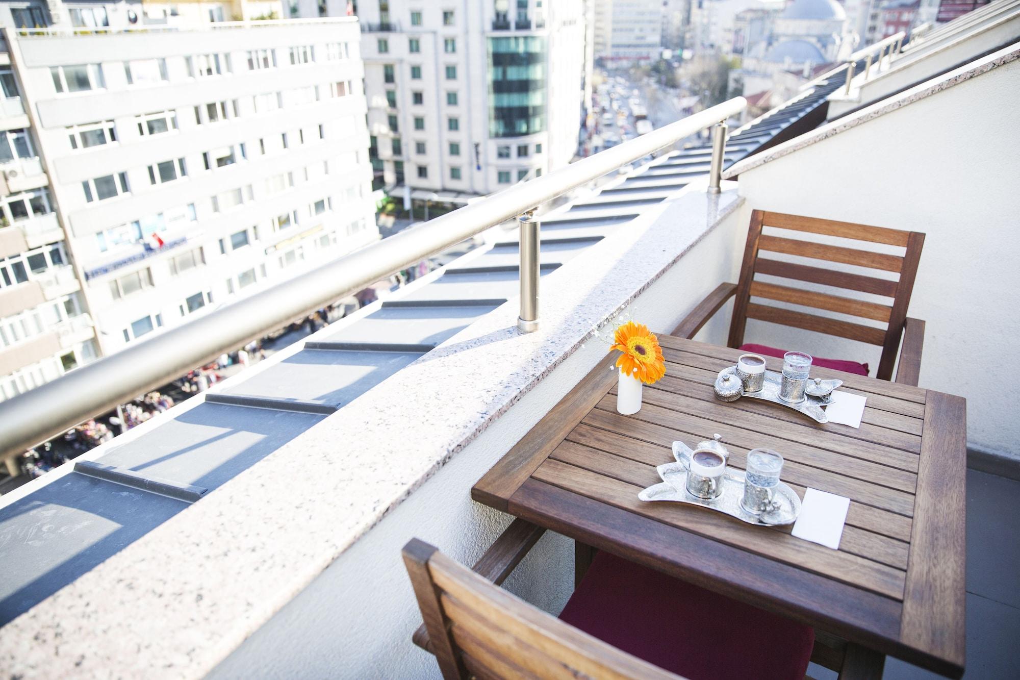 Grand Aras & 4* Istanbul
