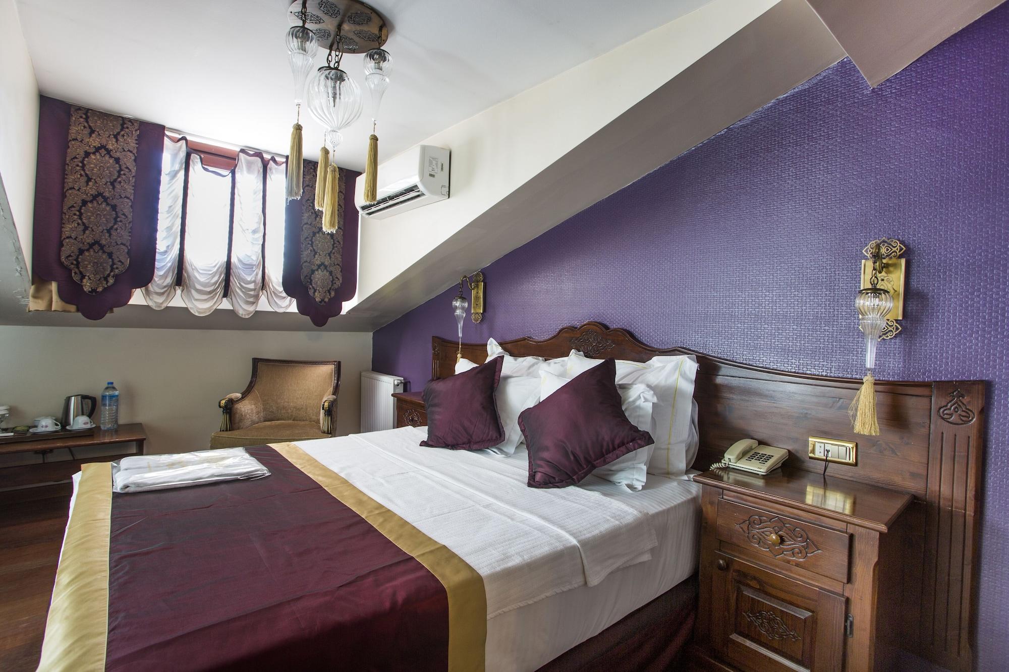 Garden House - Special Class Hotel
