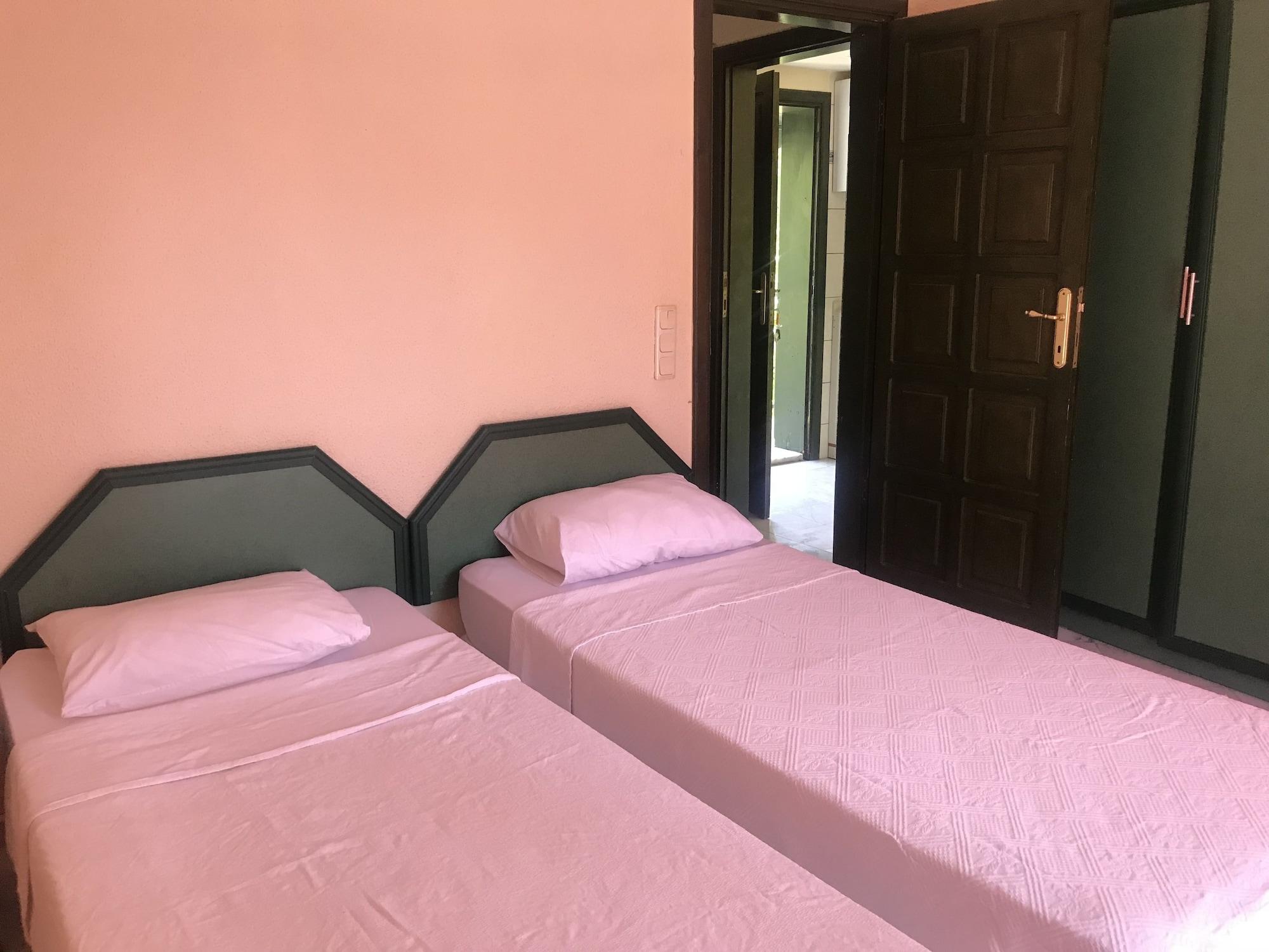 Club Mel Aparthotel