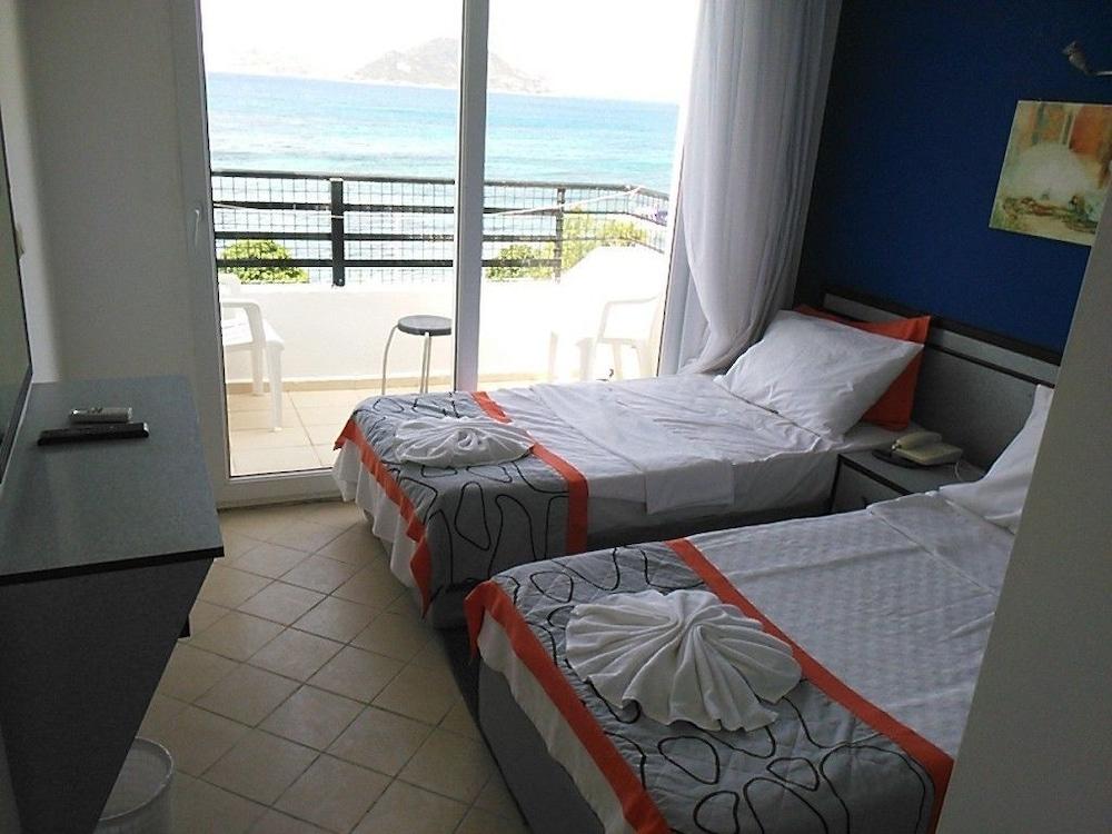 Hotel Cemre 2*