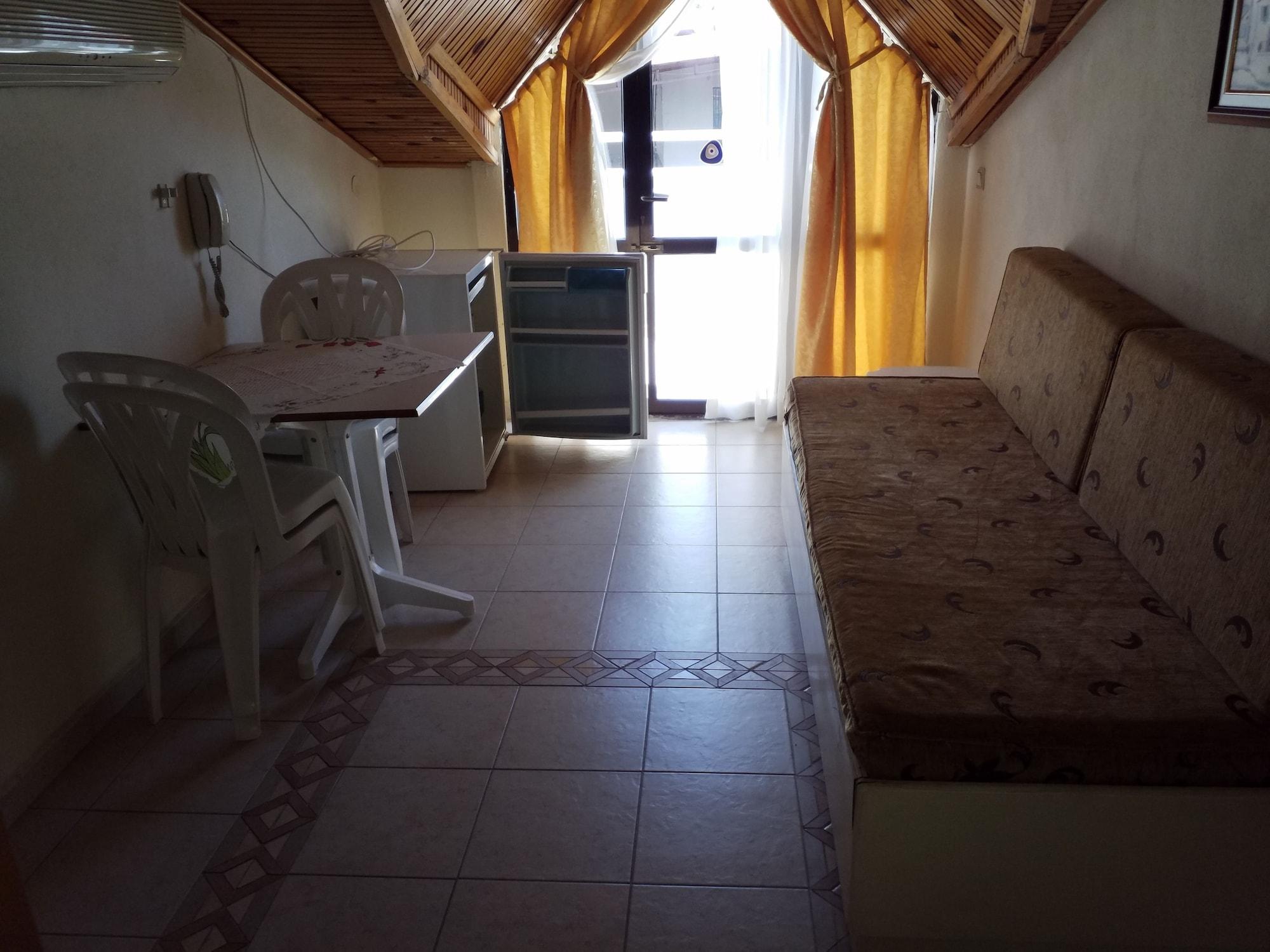 Aparthotel Kamelya 3*