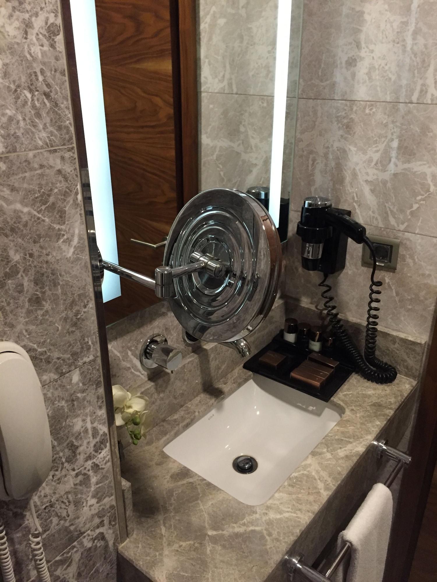 Inera Pendik Hotel