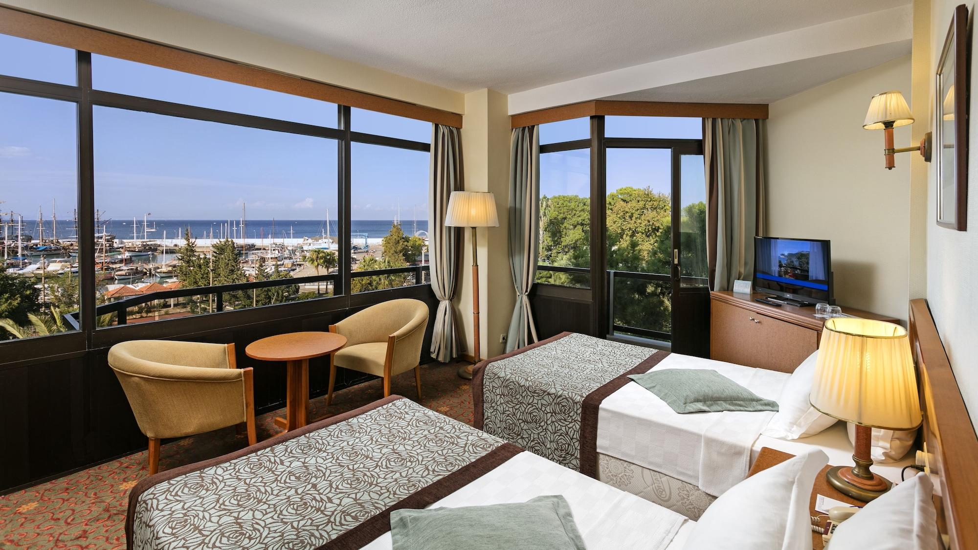 Oezkaymak Marina - Ultra Inklusive Hotel 5*