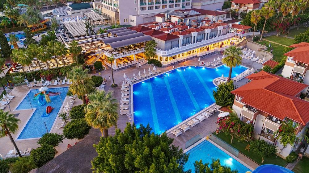 Resort Justiniano Club 4*