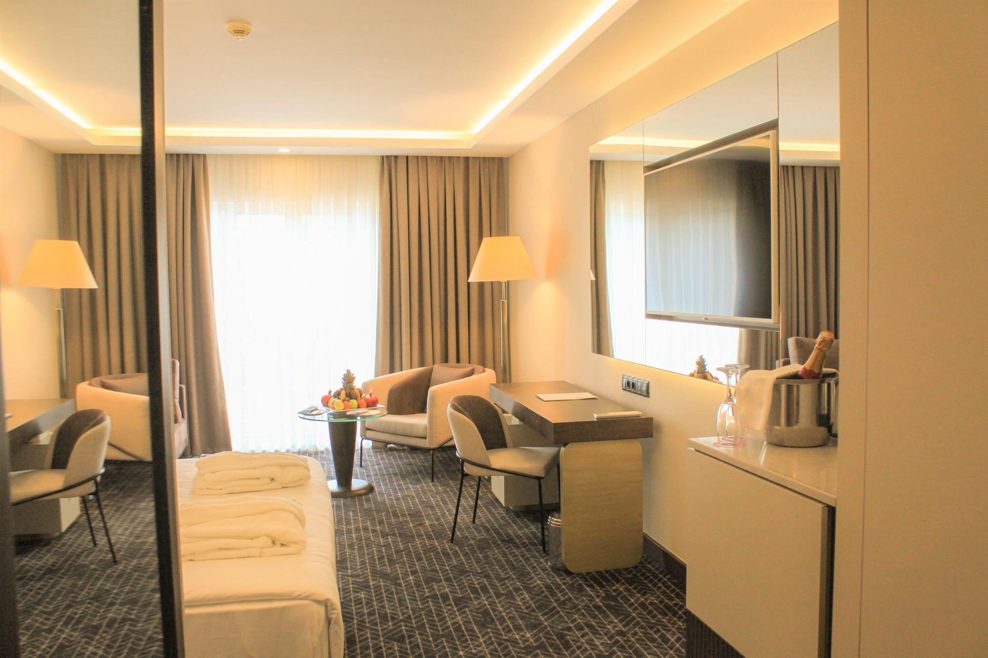 Ic Airport Hotel