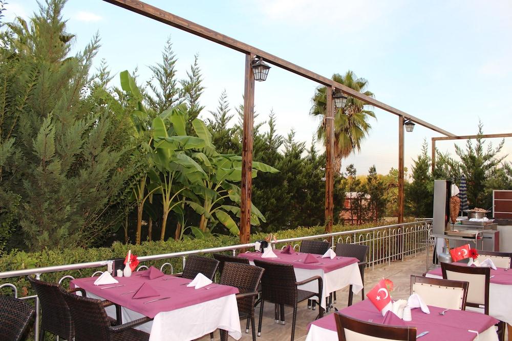 West Park Hotel 4*