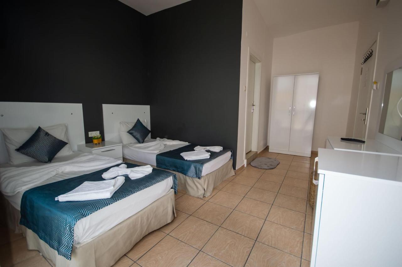 Hotel Moonbow 3*