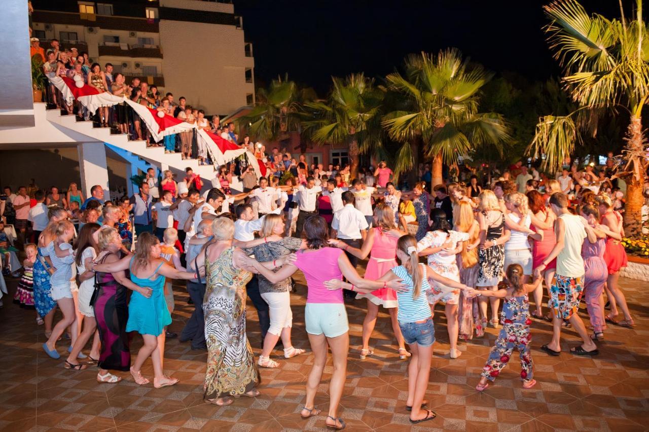Hotel Concordia Celes Beach 5*