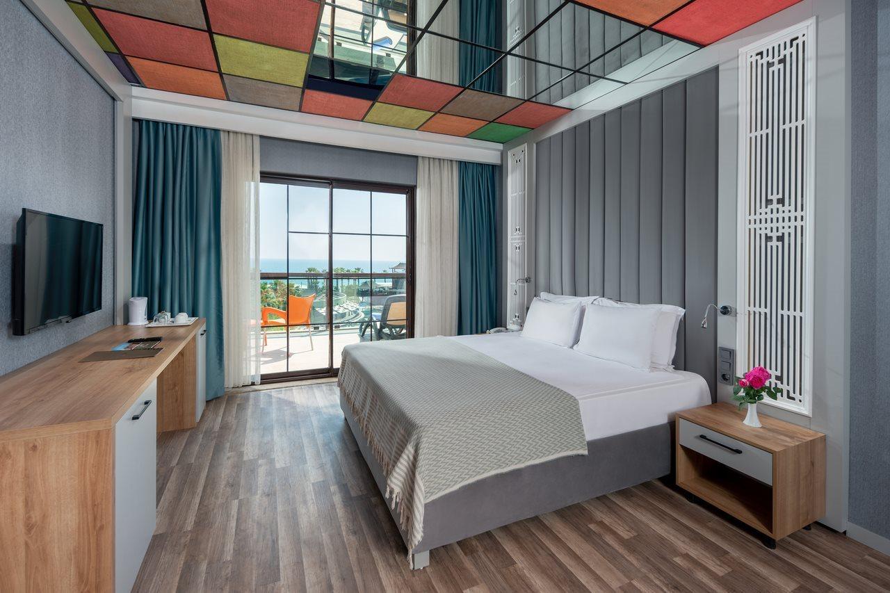 Siam Elegance & Hotel