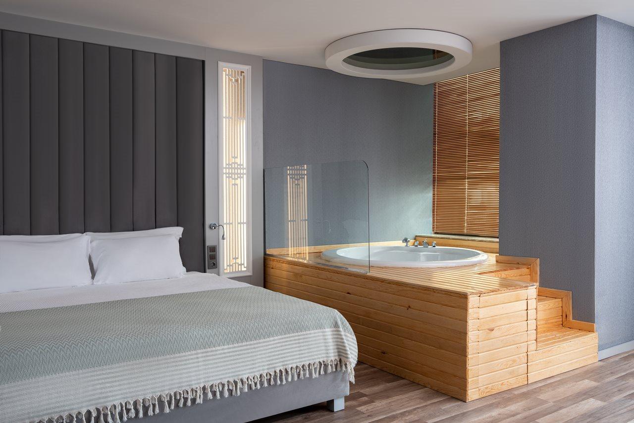 Siam Elegance & Hotel