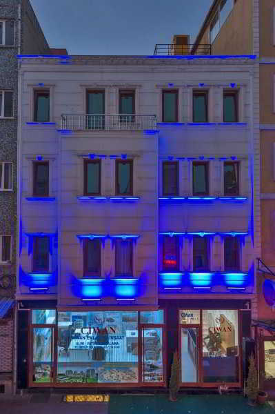 Raimond Hotel