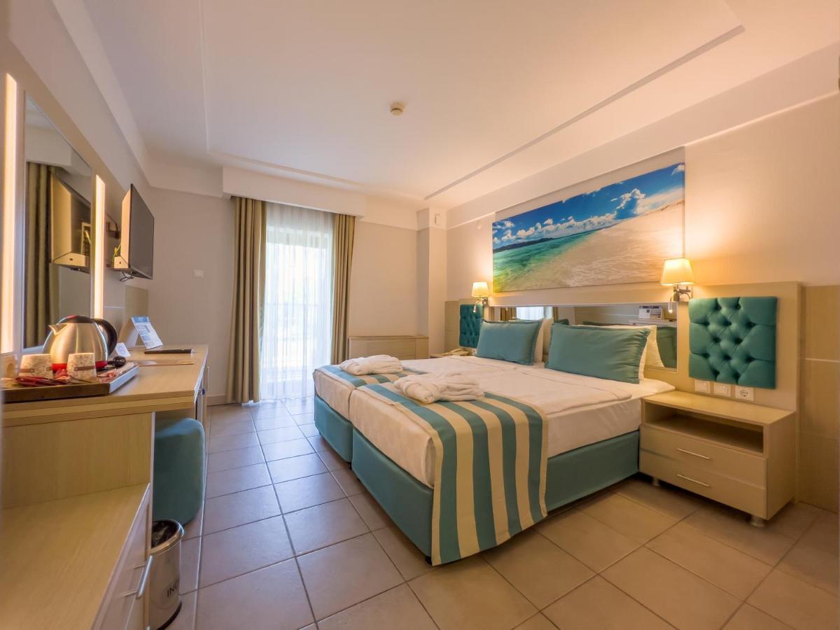 Hotel Aqi Hydros Club