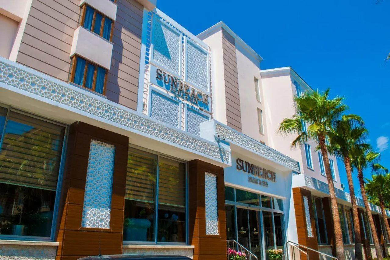 Sun Hotel Side